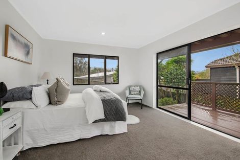 Photo of property in 2/13 Greenridge Court, Glenfield, Auckland, 0629