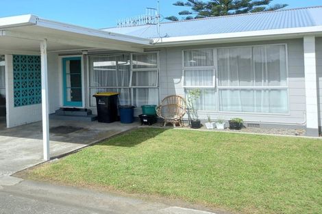 Photo of property in 6/6 Russell Street, Feilding, 4702