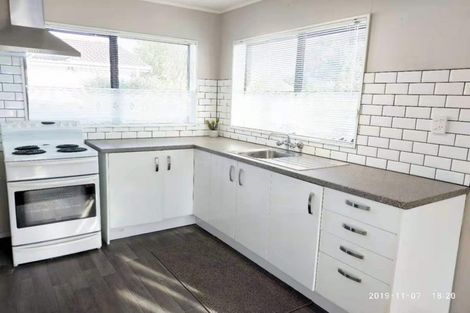 Photo of property in 2/143 Gills Road, Half Moon Bay, Auckland, 2014