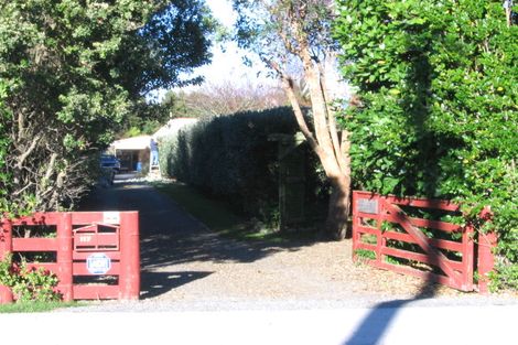 Photo of property in 117 Rangiuru Road, Otaki Beach, Otaki, 5512