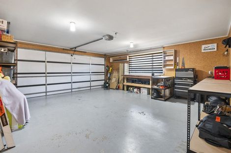 Photo of property in 16 Chestnut Close, Kelvin Grove, Palmerston North, 4414