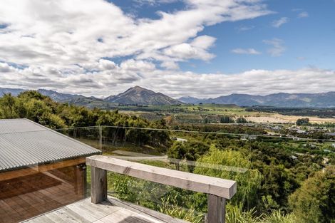 Photo of property in 65 Kanuka Rise, Albert Town, Wanaka, 9305