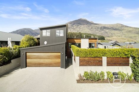 Photo of property in 12 Violet Way, Lower Shotover, Queenstown, 9304