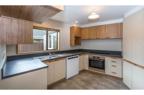 Photo of property in 2/40 Onslow Street, St Albans, Christchurch, 8014