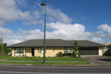 Photo of property in 210 Te Irirangi Drive, Flat Bush, Auckland, 2019