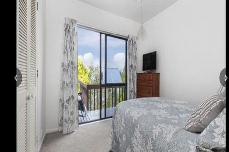 Photo of property in 11a Orewa Heights Crescent, Orewa, 0931