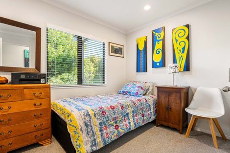 Photo of property in 27 Herbert Drive, Whangamata, 3620