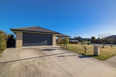 Photo of property in 25 Walnut Way, Rangiora, 7400