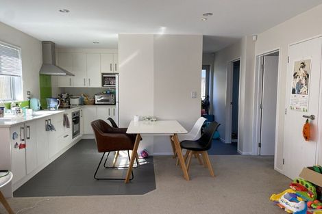 Photo of property in 131 Cascades Road, Pakuranga Heights, Auckland, 2010