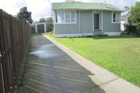 Photo of property in 17 Coppins Road, Mount Wellington, Auckland, 1062
