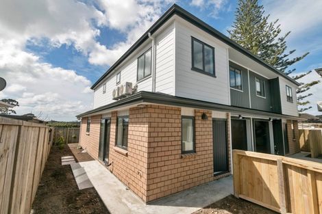 Photo of property in 17e Martin Place, Kelston, Auckland, 0602