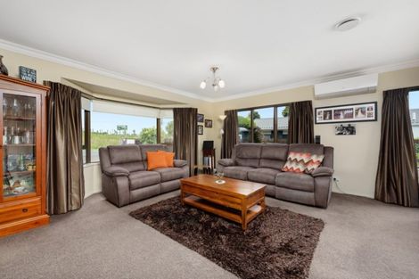 Photo of property in 293 Welcome Bay Road, Welcome Bay, Tauranga, 3112
