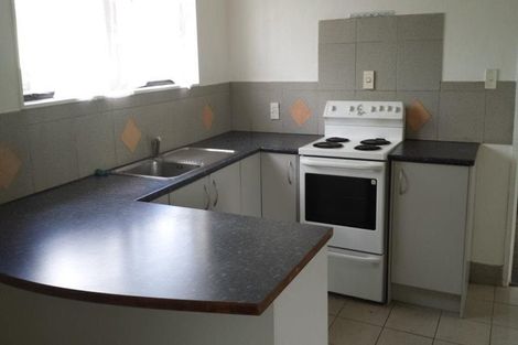 Photo of property in 1 Sparrow Place, Weymouth, Auckland, 2103
