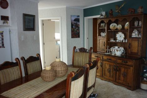 Photo of property in 10 Bremridge Place, Melville, Hamilton, 3206