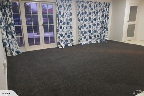 Photo of property in 8 Pukeroa Place, Papakura, 2110