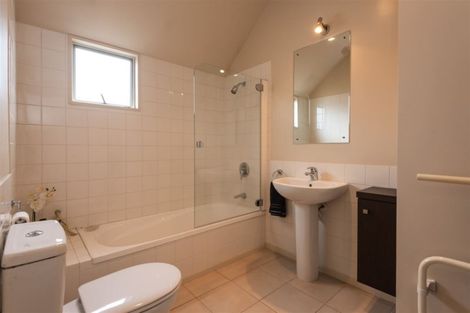 Photo of property in 43 Carlton Mill Road, Merivale, Christchurch, 8014