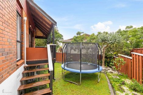 Photo of property in 2/6 Sturm Avenue, Massey, Auckland, 0614