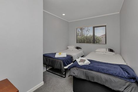 Photo of property in 3 Bermuda Place, One Tree Point, 0118