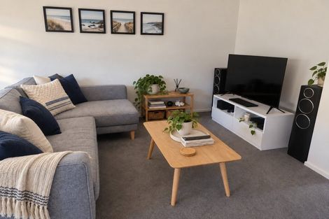 Photo of property in 8 Torea Place, Kenepuru, Porirua, 5022