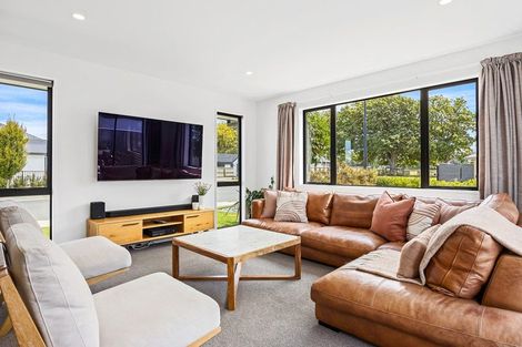 Photo of property in 1 Stonyer Street, Woodend, 7610