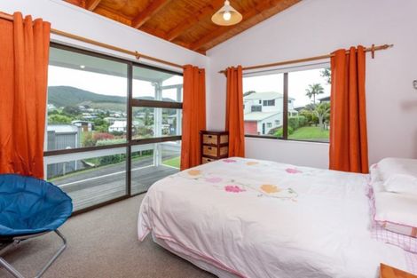 Photo of property in 240 Onemana Drive, Onemana, Whangamata, 3691