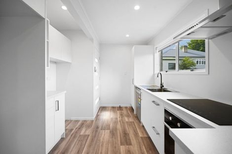 Photo of property in 108a&b Forest Lake Road, Forest Lake, Hamilton, 3200