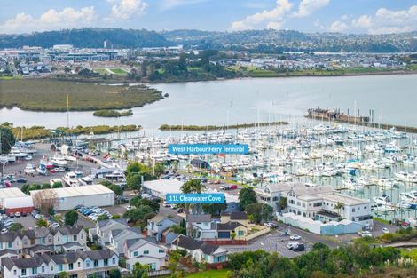 Photo of property in 11l Clearwater Cove, West Harbour, Auckland, 0618