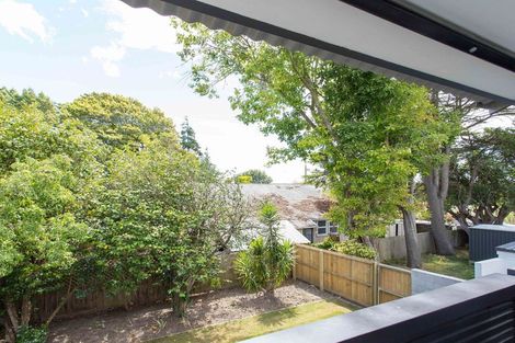 Photo of property in 2/63 Papanui Road, Merivale, Christchurch, 8014