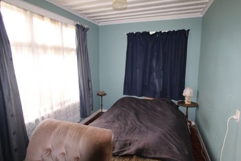 Photo of property in 35 Tararua Street, Pahiatua, 4910