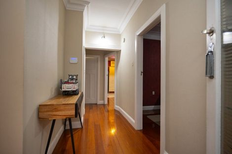 Photo of property in 8 Russell Street, Palmerston North, 4414