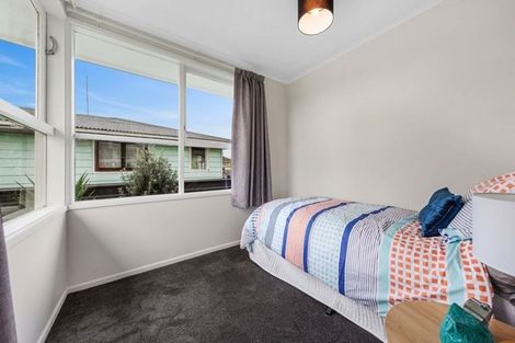 Photo of property in 8 Blake Road, Mangere East, Auckland, 2024