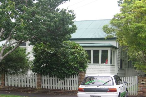 Photo of property in 27 Kowhai Street, Mount Eden, Auckland, 1024