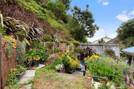 Photo of property in 80 Para Street, Miramar, Wellington, 6022