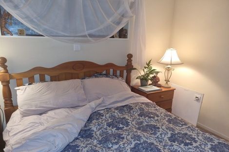 Photo of property in 31 Aragon Grove, Kingsley Heights, Upper Hutt, 5018