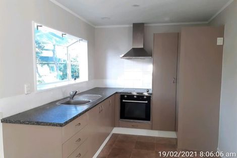 Photo of property in 2/22 Neptune Avenue, Beach Haven, Auckland, 0626