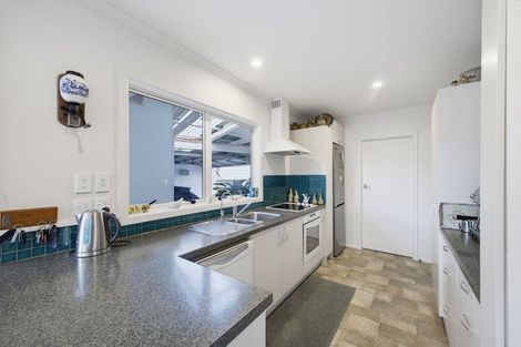 Photo of property in 205 Mangorei Road, Merrilands, New Plymouth, 4312
