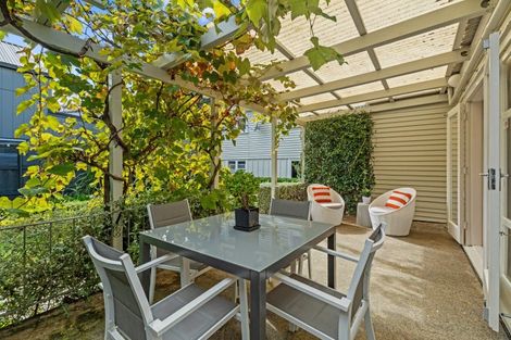 Photo of property in 76 Mount Smart Road, Onehunga, Auckland, 1061