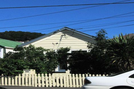 Photo of property in 76 Wilson Street, Newtown, Wellington, 6021