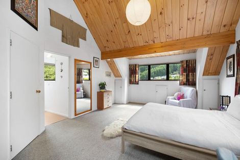 Photo of property in 5 Mackinnon Terrace, Sunshine Bay, Queenstown, 9300