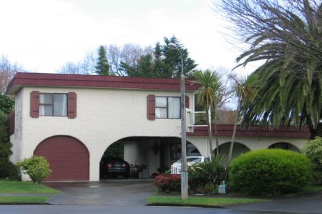 Photo of property in 33 Redwood Grove, Hokowhitu, Palmerston North, 4410