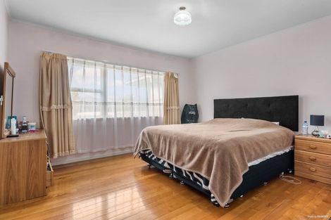 Photo of property in 2/7 Ellen Avenue, Hillcrest, Auckland, 0627