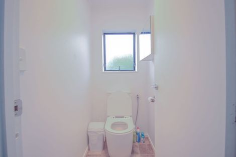 Photo of property in 38 Awaroa Road, Sunnyvale, Auckland, 0612