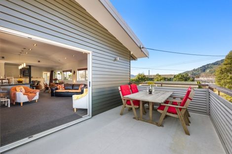 Photo of property in 14 Beach Road, Waikawa, Picton, 7220