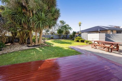 Photo of property in 16 Reid Avenue, Hawera, 4610