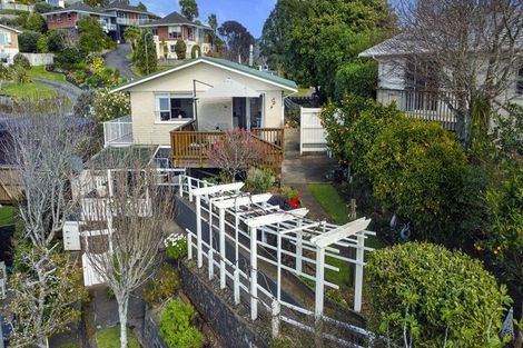 Photo of property in 6 Te Mara Place, Merrilands, New Plymouth, 4312
