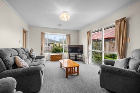 Photo of property in 2/9 Showgate Avenue, Sockburn, Christchurch, 8042