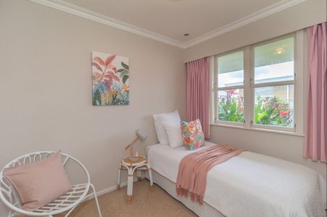 Photo of property in 66 Winchester Street, Levin, 5510