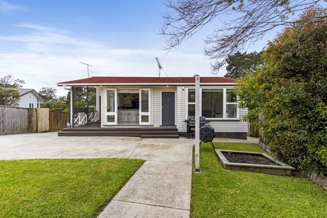 Photo of property in 59 Taurus Crescent, Beach Haven, Auckland, 0626
