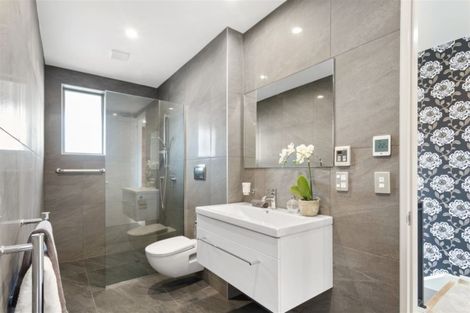 Photo of property in 2 Ti Kouka Eco Lane, Redcliffs, Christchurch, 8081