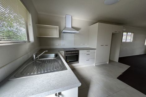 Photo of property in 15/94 Glengarry Road, Glen Eden, Auckland, 0602